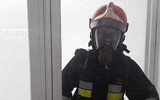 Trwa wyjaśnianie okoliczności wybuchu pożaru w Różynce w powiecie olsztyńskim